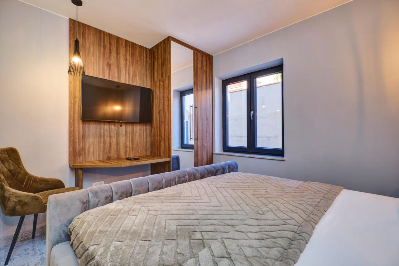 Luxury Apartment